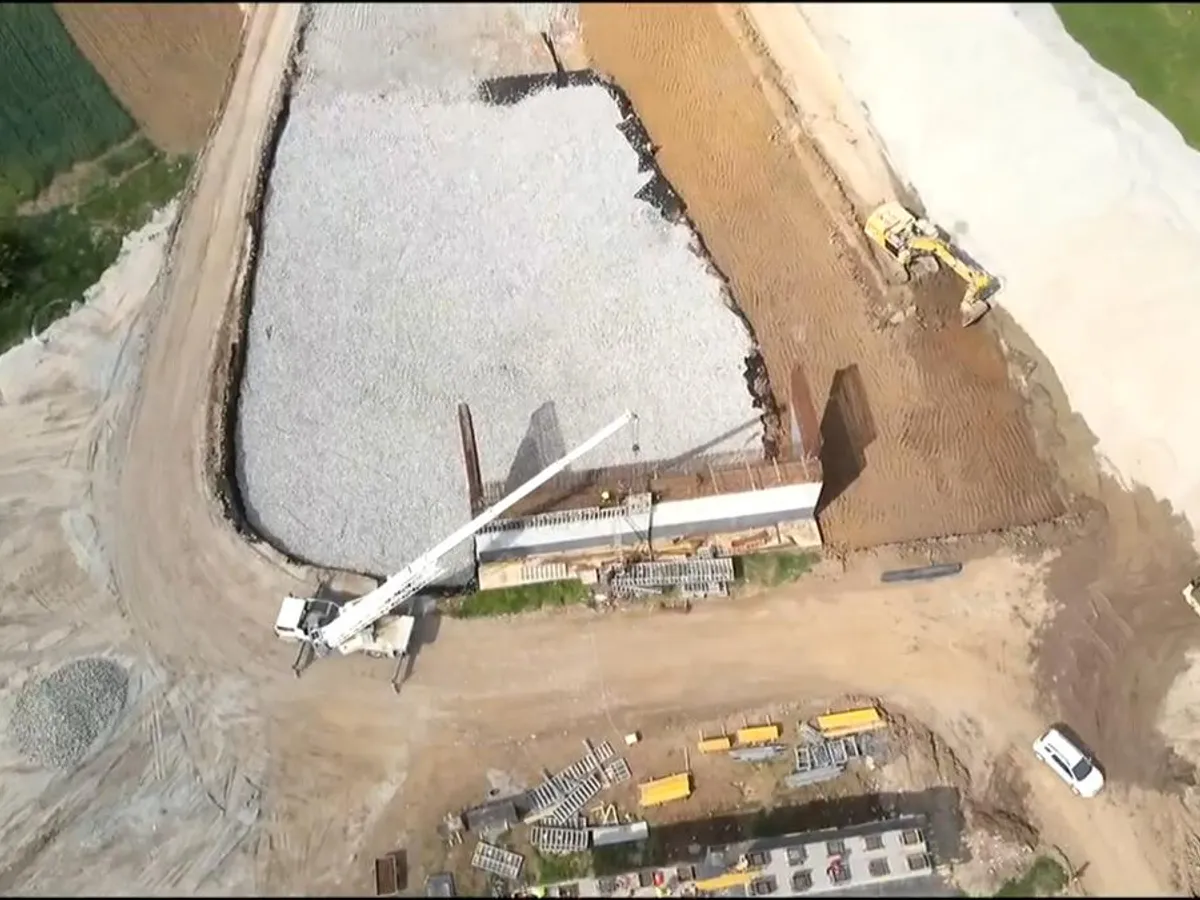 Turcii au mărit ritmul pe lotul 1 al „Autostrăzii Ford”. Trebuia să se circule din 2022 - Foto: captură video