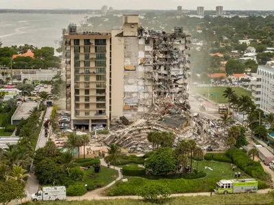 24 de locatari ai blocului au murit în urma prăbușirii. FOTO: Miami Herald