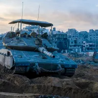 Forțele israeliene au străpuns liniile de apărare ale Hamas. Raiduri aeriene în fiefurile teroriste - Foto: Profimedia images