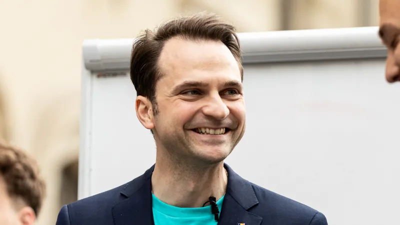Sebastian Burduja: „Bilanţul mandatului de primar al lui Nicuşor Dan este matematic zero” - Foto: INQUAM Photos/ Cosmin Enache