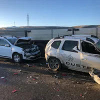Accident cu 8 mașini, 2 TIR-uri și o utilitară, pe autostrada A3, la Turda, din cauza ceții. / Foto: infotraficromania.ro