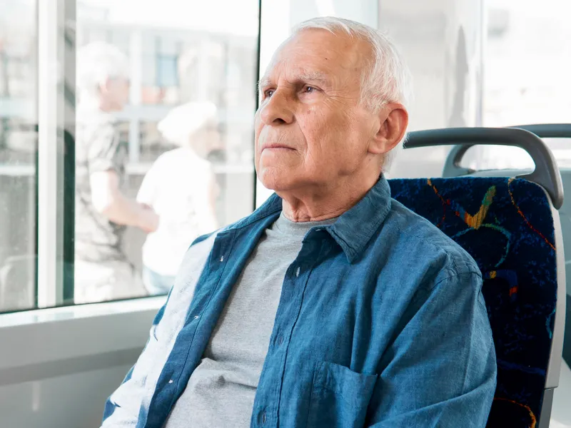 Pensie și salarii tăiate cu 15% din toamnă. Coșmarul pensionarilor se poate întoarce după 15 ani - Foto: Freepik (Imagine cu rol ilustrativ)
