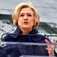 Clinton: „Discursul lui Zelenski a făcut legătura între lupta poporului lui și revoluția noastră” - FOTO: Profimedia
