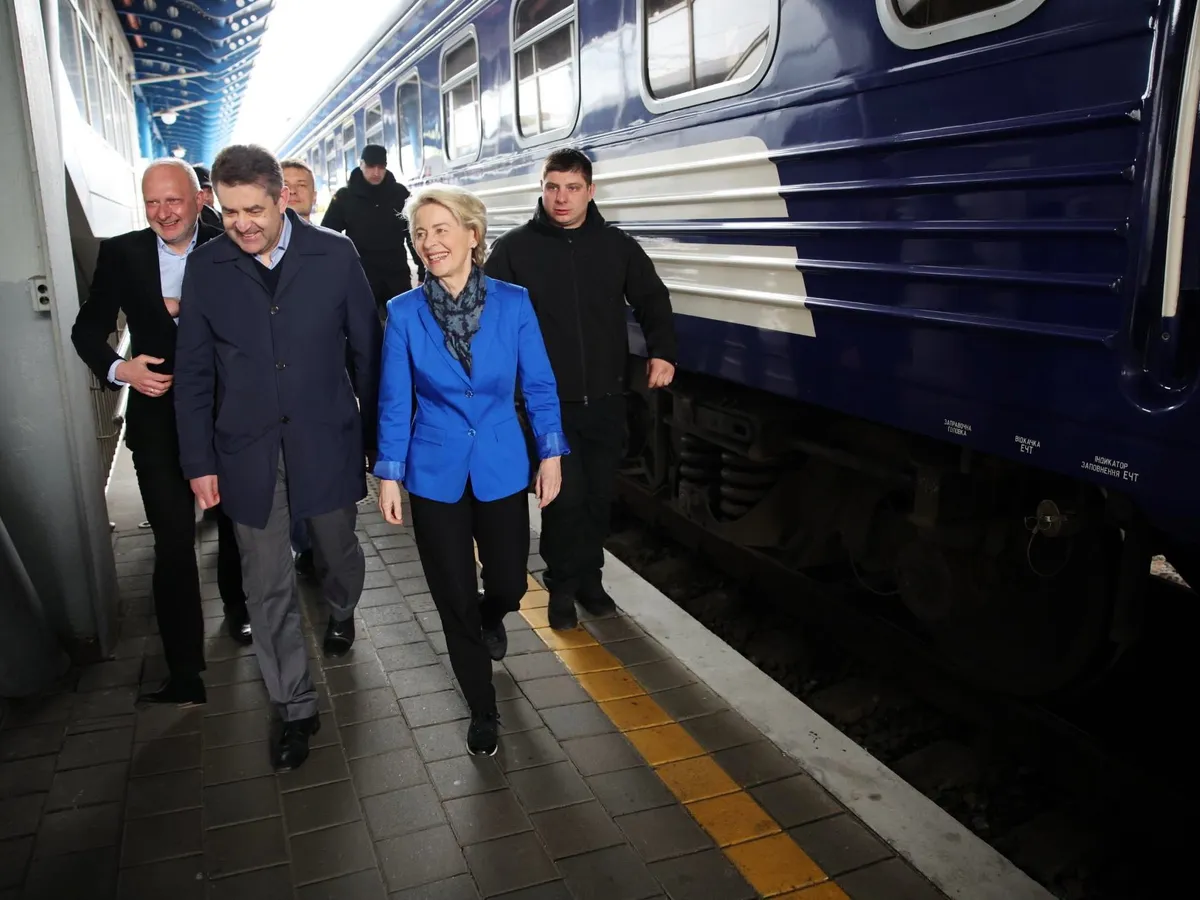 Președintele Comisiei Europene, Ursula von der Leyen, sosește la Kiev de Ziua Europei - Foto: Twitter/ @vonderleyen