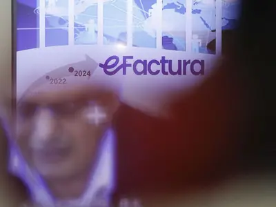 O nouă funcţie a fost adăugată la sistemul e-factura, dar mai sunt probleme - Foto: INQUAM PHOTOS / Octav Ganea