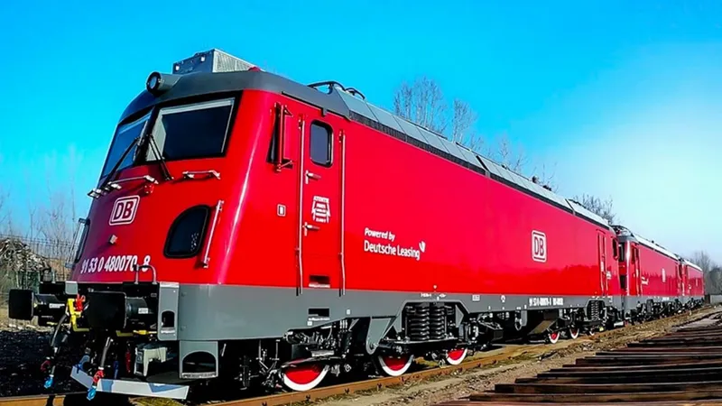 CFR ia 16 locomotive franțuzești cu 9 millioane € bucata, Germania și Suedia, de exemplu, cumpără zeci de locomotive românești, făcute la Craiova - Foto: Softronic