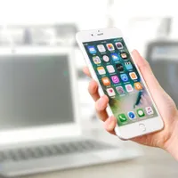 Am putea primi telefoane prin WhatsApp de la marile companii. De când va fi introdusă opțiunea? Foto: Pexels (fotografie cu caracter ilustrativ)