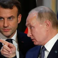 Putin i-a răspus lui Macron la telefon: Occidentul nu a ţinut cont de îngrijorările Rusiei. / Foto: mrimcrae.com