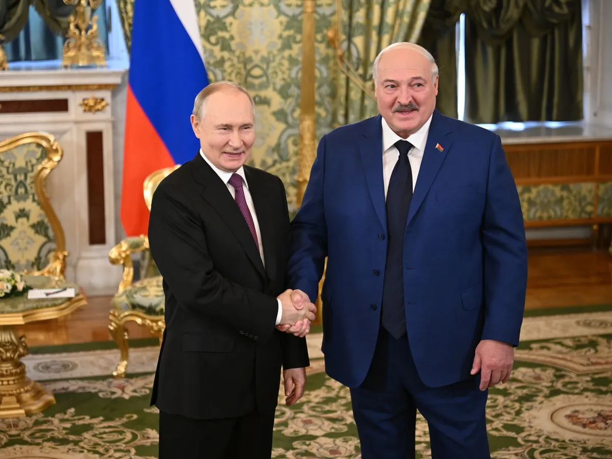 Dictatorul Lukașenko, controlat de Putin, semnează aderarea Belarusului la Consiliul pentru Pace al lui Trump