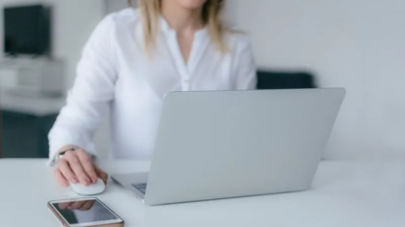 Greu cu platformele online/FOTO: Pexels
