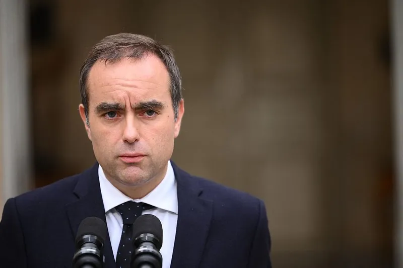 Sebastien Lecornu, premierul francez cu cea mai scurtă viaţă în funcţie - Foto: Profimedia Images