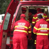 Femeie imobilizată, pipăită de un paramedic SMURD într-o ambulanţă. Bărbatul a şters înregistrarea - Foto: Arhivă / imagine cu caracter ilustrativ
