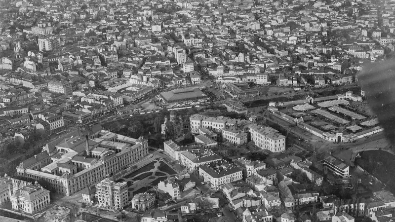 Cum arăta Piața Unirii din Bucuresti în 1930 -Foto: muzeuldefotografie.ro