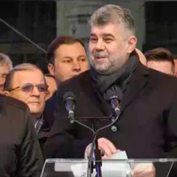 Ciucă și Ciolacu, primiți cu ostilitate la Iași. Românii i-au huiduit și i-au făcut "hoți" - FOTO: Facebook/Marcel Ciolacu