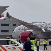 VIDEO Care este marele aeroport european pe care s-au ciocnit recent două avioane - Foto: captură video X/Rob Boyd, Esq