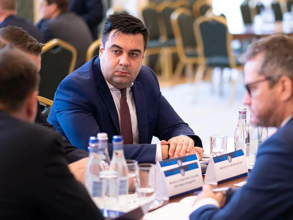 Ministrul Răzvan Cuc, verificat din ordinul lui Dăncilă Foto: Facebook