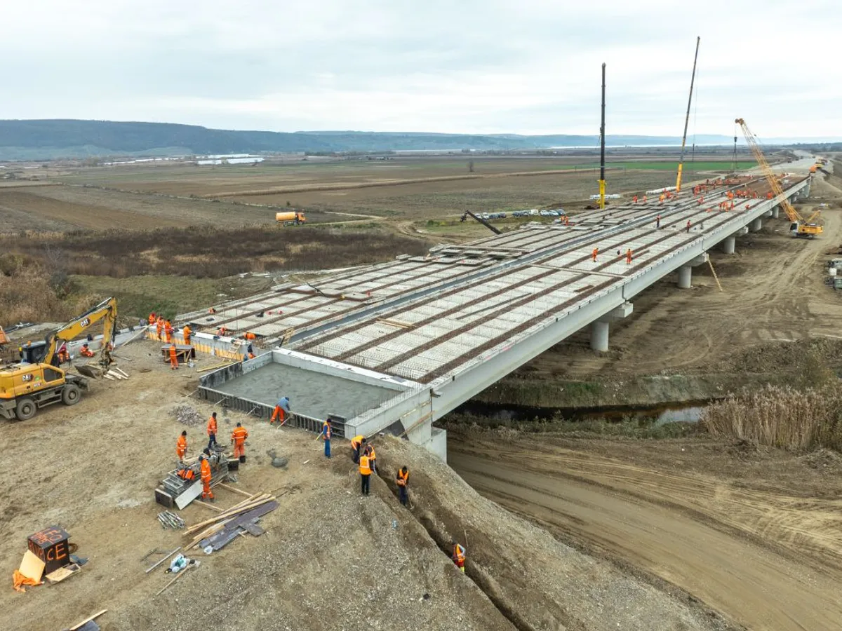 Asociaţia Pro Infrastructură avertizează că există un risc semnificativ de pierdere a banilor PNRR pentru A7