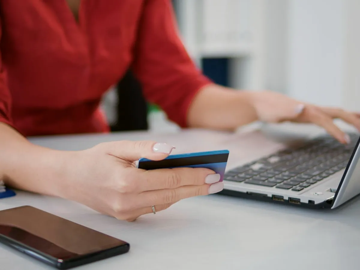 Escrocherie în numele OSIM. Totul începe cu un e-mail. Cum poți rămâne fără bani?