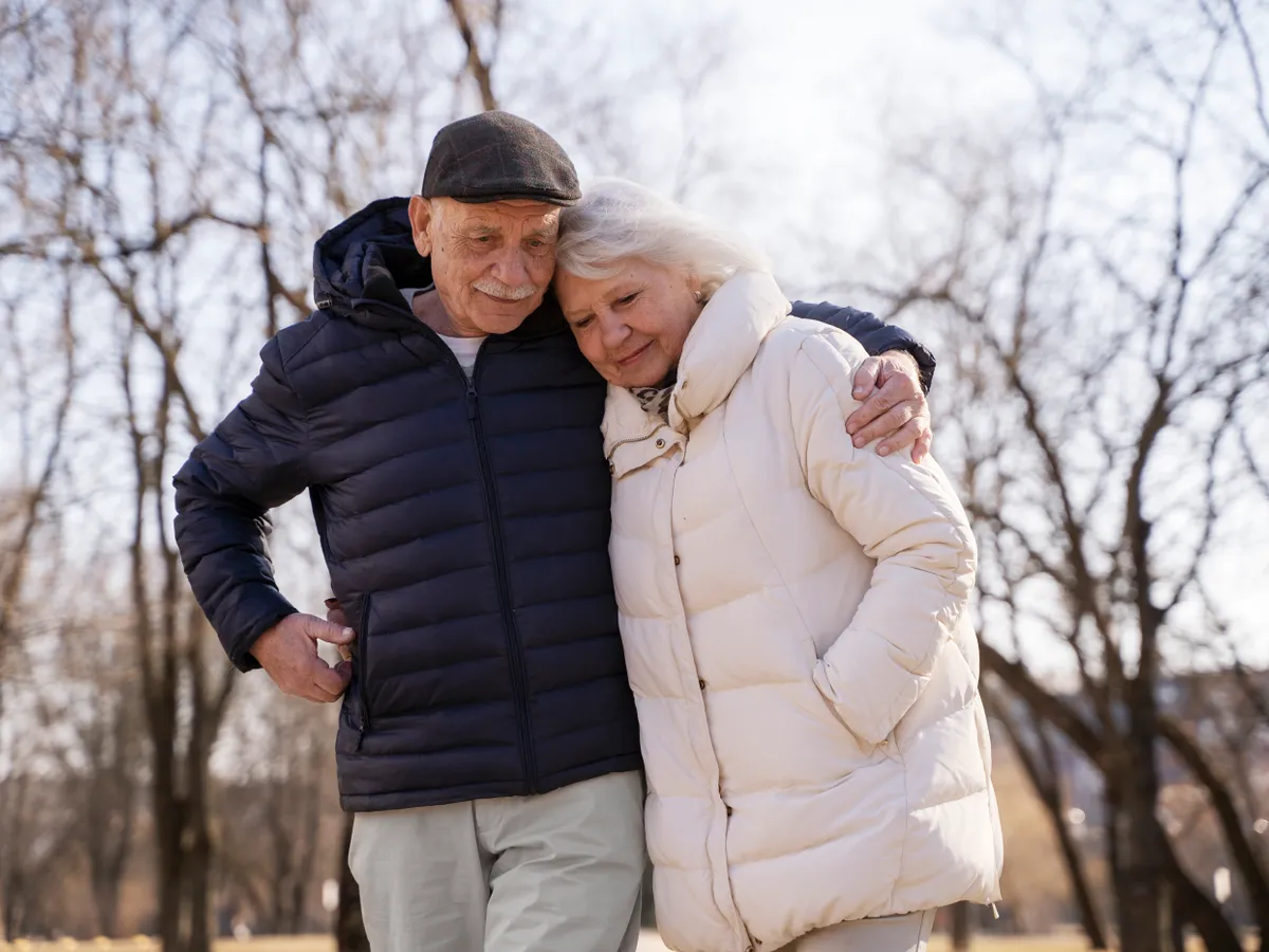 Cum poți obține un venit în plus la pensie de sărbători. Pensionarii cu bani puțini au un ajutor Foto: Freepik (fotografie cu caracter ilustrativ)