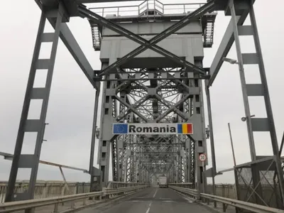 Circulația, oprită pe Podul „Prieteniei” în noaptea de joi spre vineri. Reparații pe partea bulgară - FOTO: Inquam Photos / George Călin (imagine cu rol ilustrativ)