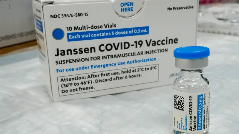 Un nou lot de 60.000 doze de vaccin anti-COVID Johnson&Johnson ajunge în România. / Foto: opb.org
