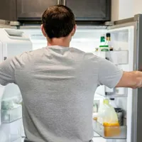 Un bărbat de 31 de ani a ascuns droguri în valoare de 50.000 euro într-un frigider Foto: Shutterstock(fotografie cu caracter ilustrativ)