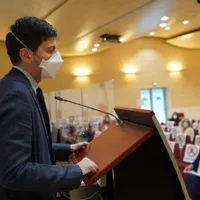 A treia doză de vaccin anti-COVID persoanelor vulnerabile, în Italia/FOTO: Facebook/Roberto Speranza