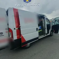 Ce s-a descoperit într-o autoutilitară pe A1? Au intrat pe fir polițiștii de Investigații Criminale