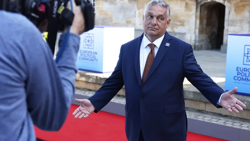 Ungaria, gata să inunde UE cu spioni printr-un sistem de „card național” pentru ruși și bieloruși - Foto: Profimedia images