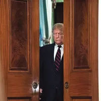 CULISE Donald Trump a ales să vorbească cu Volodimir Zelenski pe o linie super-securizată. Cu toate astea, informațiile au ajuns la urechile democraților