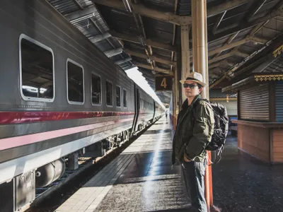 TRen în gară - Foto: Magnific (rol ilustrativ)