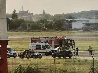 Avionul a fost verificat iar pasagerii au fost duți într-o zonă sigură Foto: BoardingPass