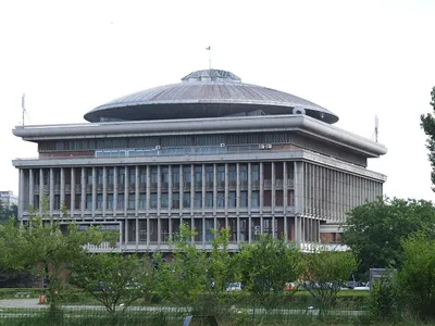 Clădirea centrală a Politehnicii Bucureşti - Foto: Wikipedia/Cristian Chiriţă/domeniu public
