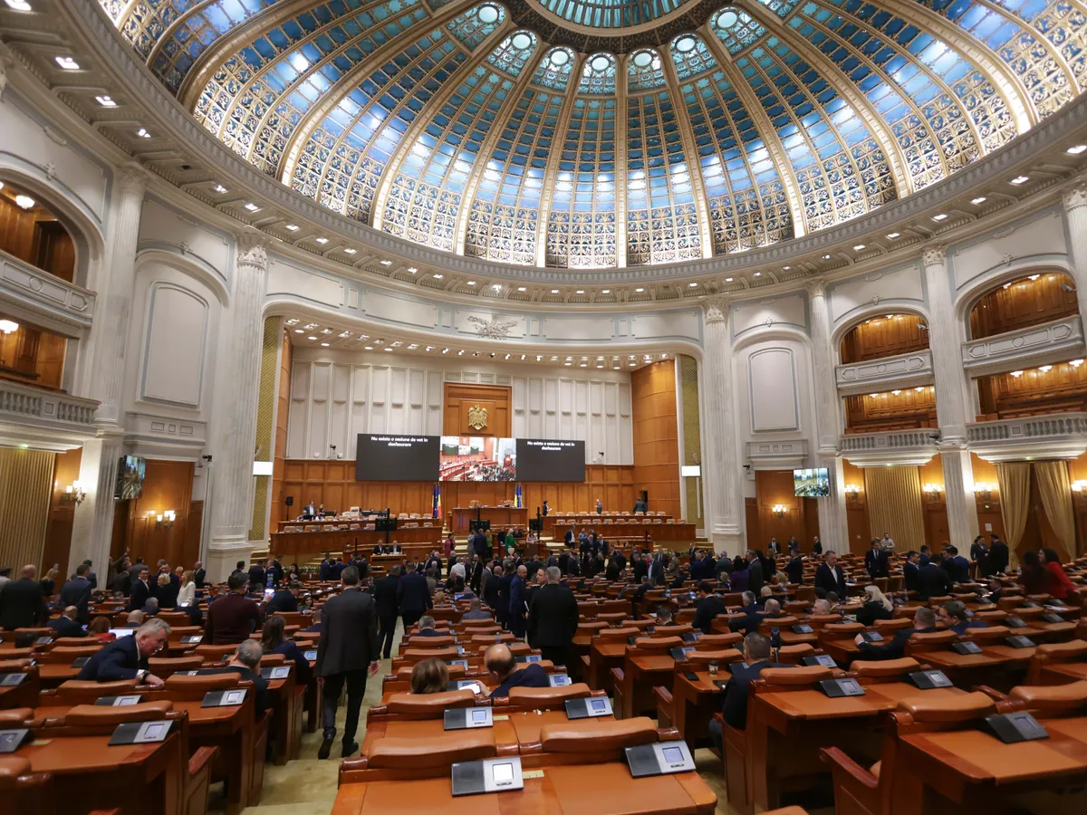 Parlamentarii iau pensie specială de 6.269 lei. Primarii, pe lista de așteptare pentru pensii de 18.000 lei