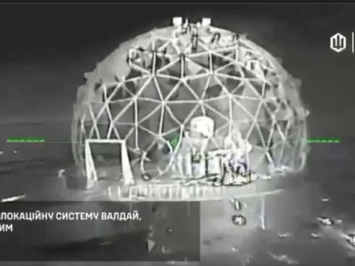 Cupola de protecție a radarului Valdai din Crimeea - Foto: Madyar