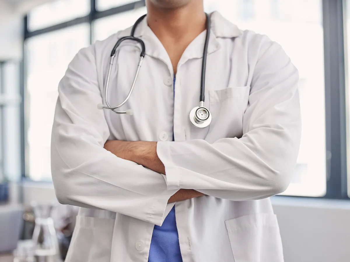 Medic - Foto: magnific.com (Imagine cu rol ilustrativ)