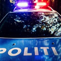 Cadavrul unui tânăr, descoperit într-un complex studențesc din Capitală, lângă o ghenă de gunoi - FOTO: Facebook/Politia Romana