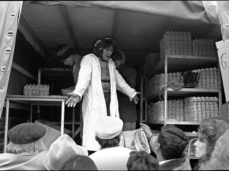 FOTO-document, pentru tinerii născuți după 1989: Ce bine se trăia în comunism în România - Foto: Andrei Pandele / Facebook
