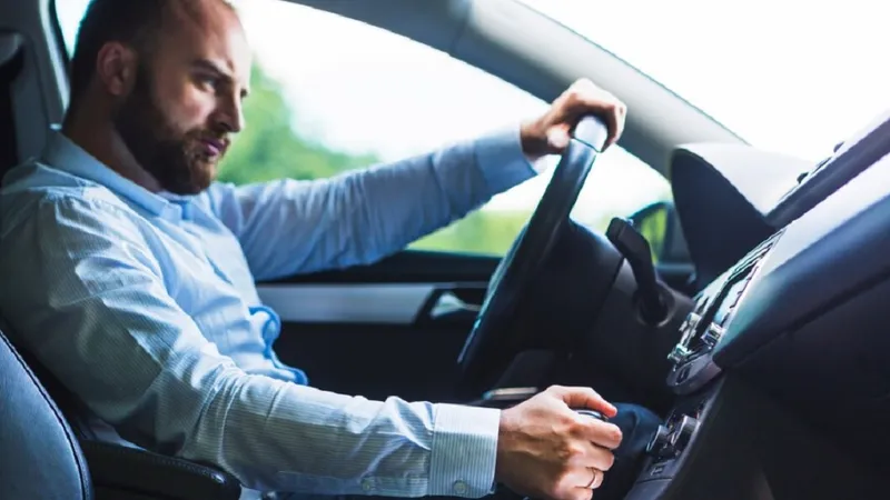 Ce amendă primesc șoferii care nu respectă această regulă? Rămân și fără permis 60 de zile - Foto: Freepik.com (rol ilustrativ)