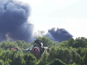Scena principală de la Festivalul Tomorrowland a luat foc. Trei sferturi din decor a fost distrus Foto: IMAGO
