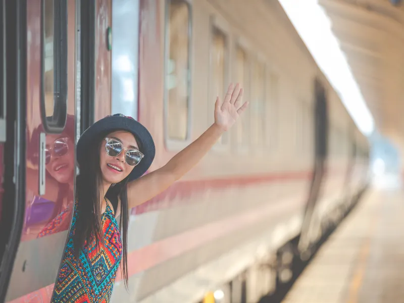 CFR lansează programul „Trenurile Soarelui” pe 13 iunie. 54 trenuri directe vor circula spre litoral - Foto: Freepik (Imagine cu rol ilustrativ)