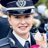 Polițista exmatriculată de la școala de agenți pentru că s-a îmbolnăvit - Foto: Facebook/ Anamaria Buș