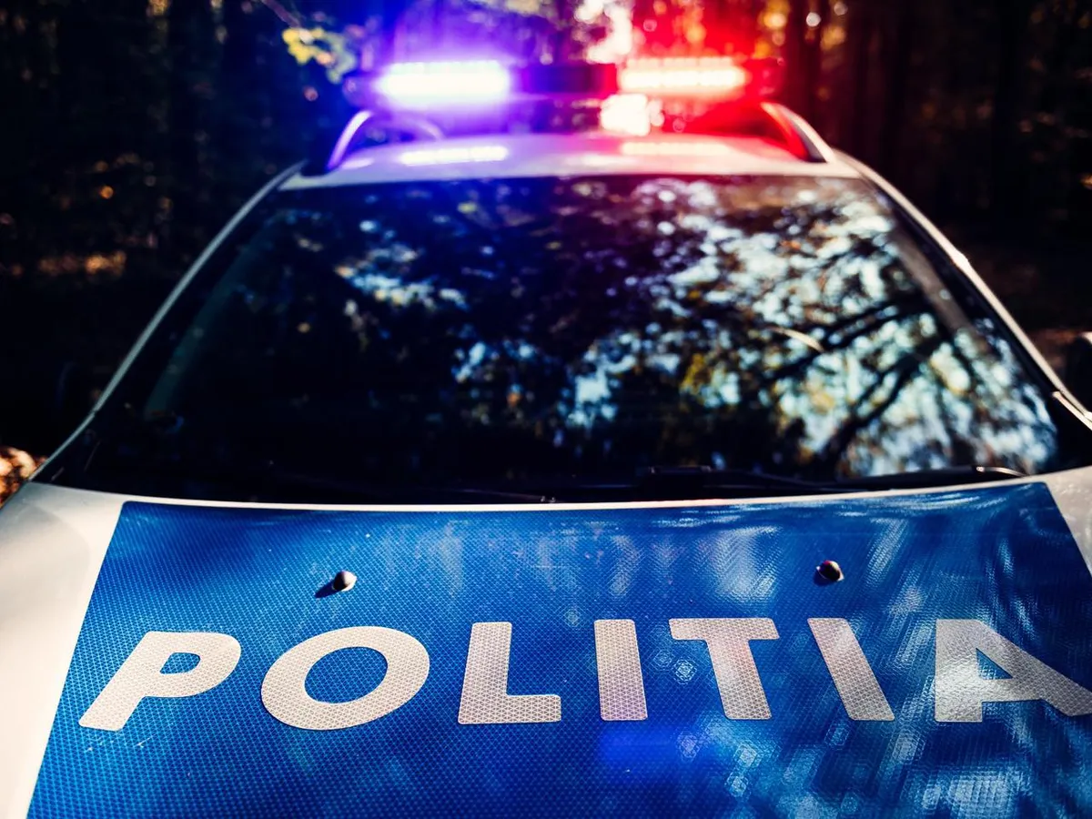 Un bărbat și-a înjunghiat colegul de serviciu după ce s-au certat pentru o datorie de 60 de lei/FOTO: Facebook/PolitiaRomana