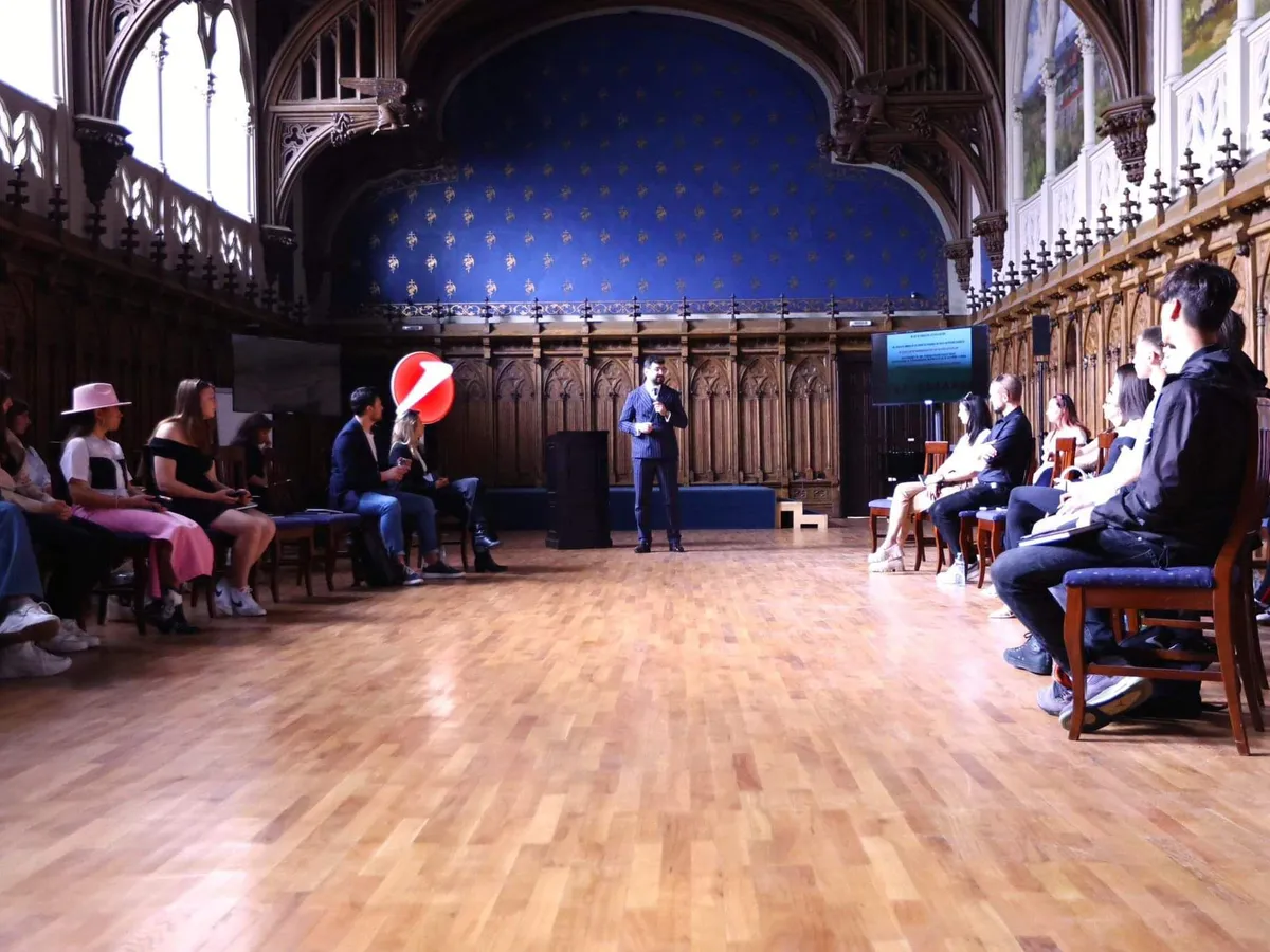 Zeci de tineri au participat la workshop-ul antreprenorilor, în cadrul Romanian Creative Week