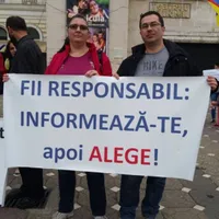 Membrii Coaliției Stop 5G România militează împotriva vaccinării obligatorii. Foto Alianța Părinților
