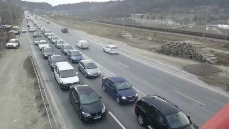 Trafic de coșmar pe DN 1 - Valea Prahovei, pe sensul de mers spre Braşov. / Foto: stirileprotv.ro