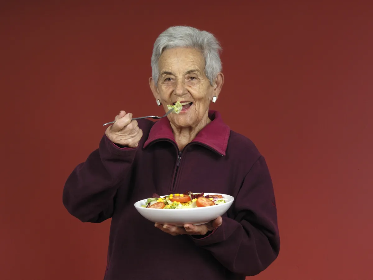 11 alimente pe care să le mănânci la pensie zilnic. Carnea nu e pe listă. Vei avea o bătrânețe lungă