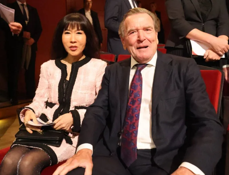 Gerhard Schroeder şi soţia sa, Seon Kim - Foto: Profimedia Images