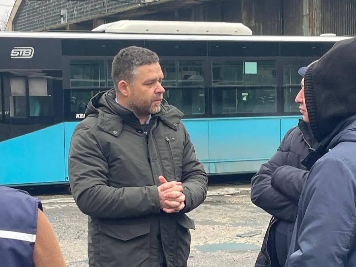 Primarul Capitalei amenință STB cu „decapitarea”. I-a dat ultimatum o lună şi jumătate. Care e problema?