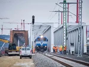 VIDEO Trenul va merge între Budapesta și Belgrad cu 200 km/oră. În România, viteza medie e 45 km/oră - Foto: FB